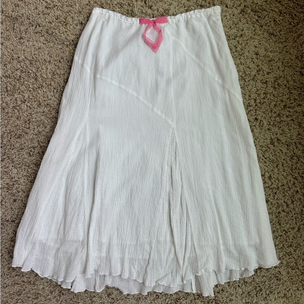 White midi skirt